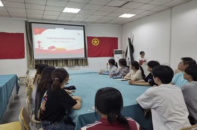 【院級活動】藝術(shù)設(shè)計學(xué)院舉辦五四青年節(jié)主題團(tuán)日活動